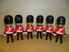 PLAYMOBIL GUARDSMEN SOLDIERS (Grenadiers,Figures,Buckingham Palace,London)