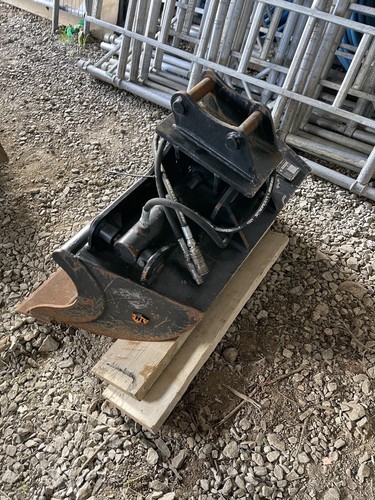 Tilting bucket for 3 - tilting, &