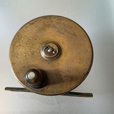 A VINTAGE 3” ARMY & NAVY BRASS, TROUT FLY FISHING REEL.