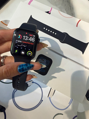 Apple watch 40mm - watch, se