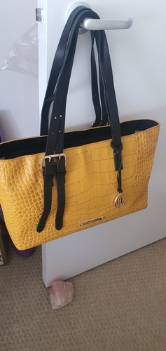 Authentic amanda wakeley - authentic,