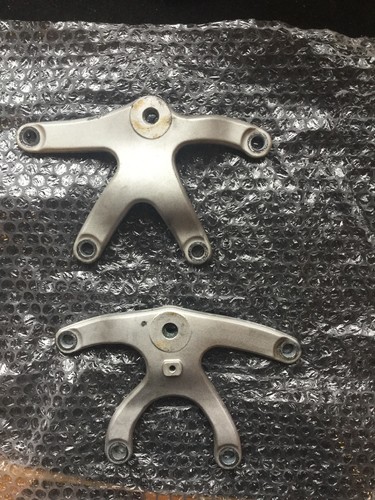 Ktm rc8 engine mounting - ktm,
