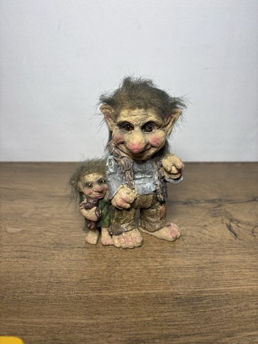 Troll family parent - 6.5”,