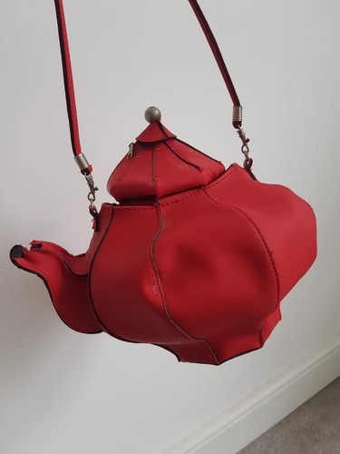 Red pylones teapot handbag - teapot,