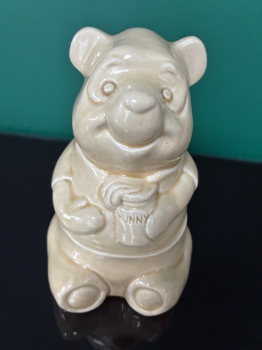 Winnie the pooh vintage - winnie,