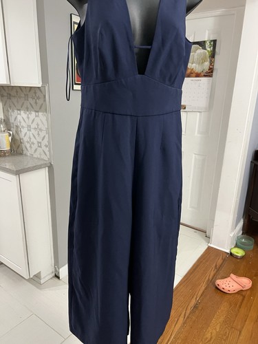 Nwt adelyn rae navy crop - nwt,