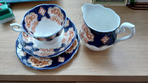 Royal albert heirloom - albert, and
