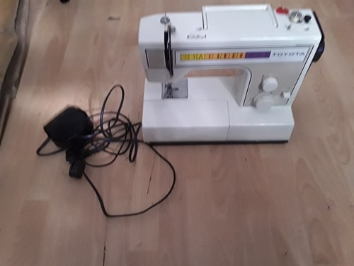 Toyota 221 electric sewing - 221,