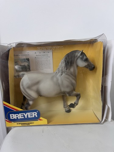 Breyer traditional series 1206 - series,