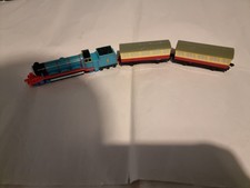 Thomas The Tank & Friends DEAGOSTINI GORDON & EXPRESS COACHES PLASTIC GULLANE