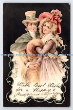 R777110 Man and Woman Tuck Art