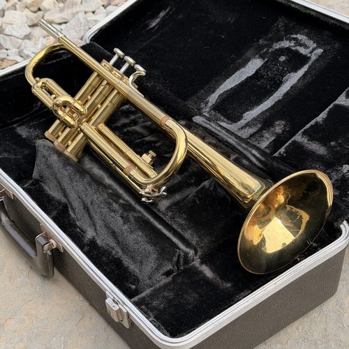Vintage bundy trumpet - vintage,