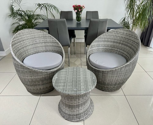 Rrp 530 brand new rattan - rrp£530,