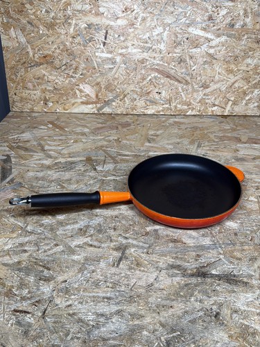 Creuset frying pan - le,