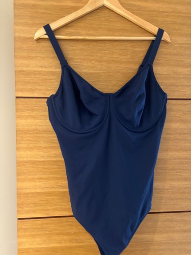 Triumph underwired navy