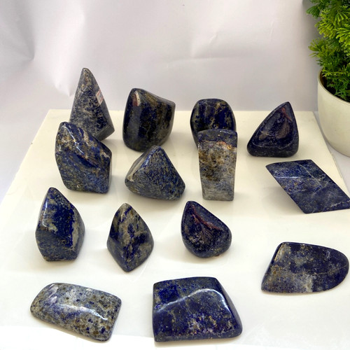 Natural lapis lazuli with