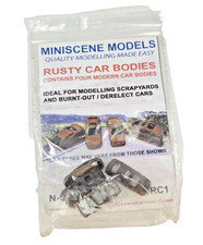 Miniscene models rusty car - models,