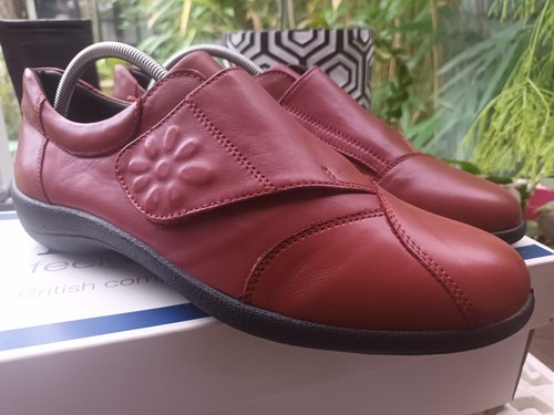 Bnib padders wider - fit, wine
