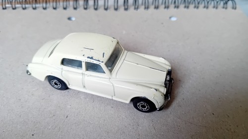 Matchbox rolls royce silver - royce,