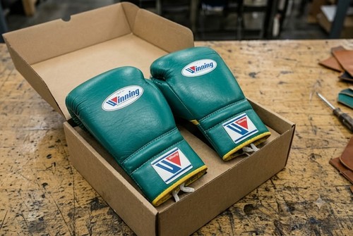 Winning boxing gloves green - gloves,