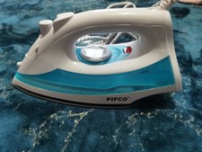 PIFCO Easy Steam Iron Adjustable Non-stick Soleplate