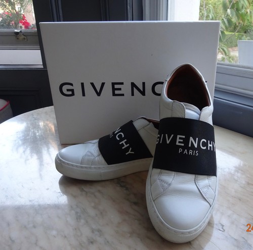 450 givenchy urban - £450,