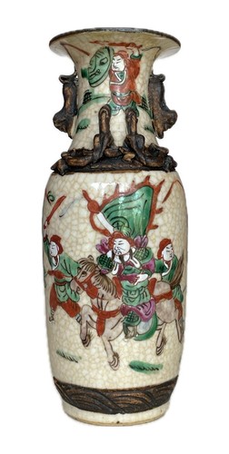 Antique chinese vase battle - chinese,