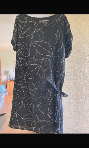 Mint velvet black white leaf - black, &