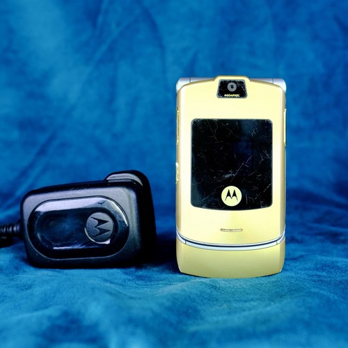 Motorola razr v3i gold - ,