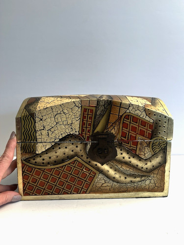 Art deco style painted - style,