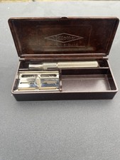 Vintage 1940’s/50’s Gillette “Thin Handled Tech ”  No 25 Safety Razor Set