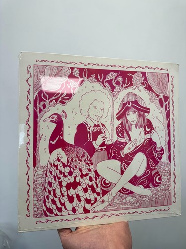 Melody echo chamber - chamber, bon