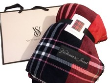  Victoria's Secret sherpa plaid blanket throw,christmas, winter,excel. condition