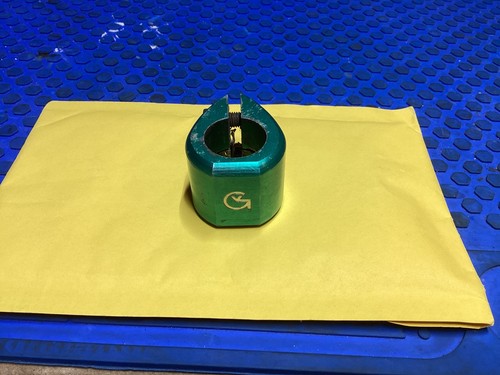 Green seat post - vg,