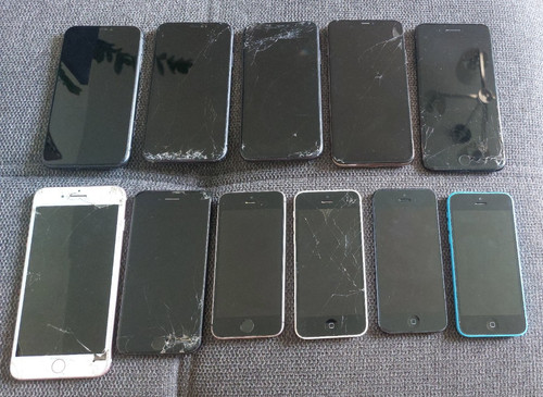 Job lot apple iphones - of,