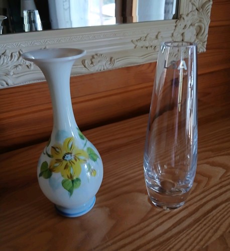 Lovely bud vases - 2, 1