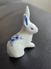 Delft Blue Style Bunny Rabbit