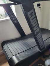 CURVE RUNNING MACHINE SELF POWERED BLACK THE GYM EQUIPMENT 