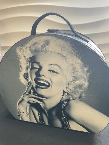 Vintage marilyn monroe hard - marilyn,