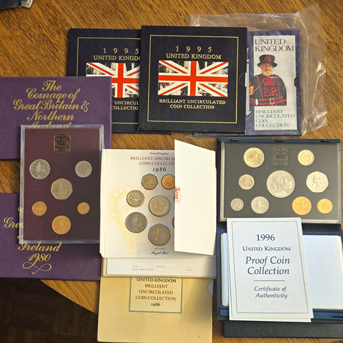 Royal mint coin set - uk,