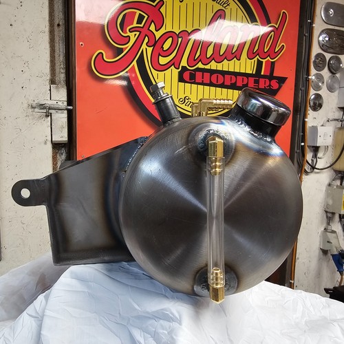 Harley davidson oil tank - oil,