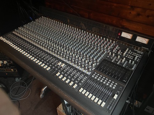 Mackie analogue mixing - mackie, 32•8