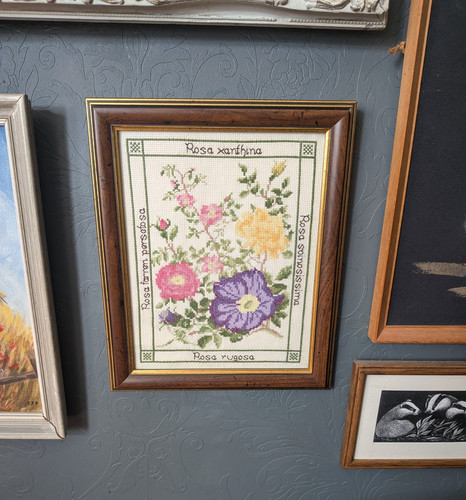 Vtg framed tapestry roses - vtg,