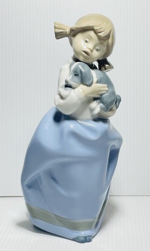 Nao lladro porcelain figurine - lladro,