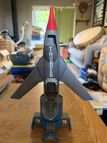 Thunderbirds supersize - thunderbirds,