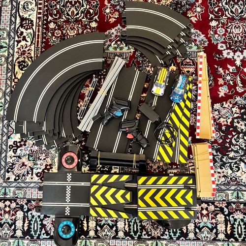 Large scalextric mini chalenge - scalextric,