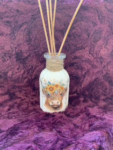 Hand painted decoupage ribbed