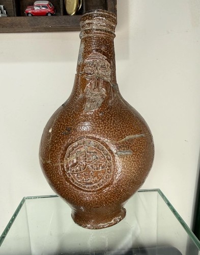 Bellarmine bottle 17th - bellarmine,
