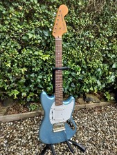 Squier FSR Classic Vibe '60s Mustang, Laurel Fingerboard, Lake Placid Blue