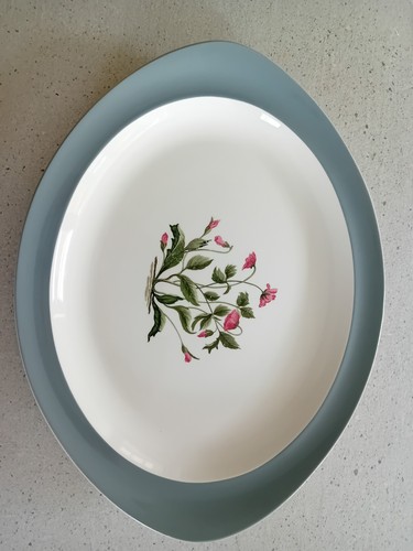 Wedgwood mayfield china plate - mayfield,